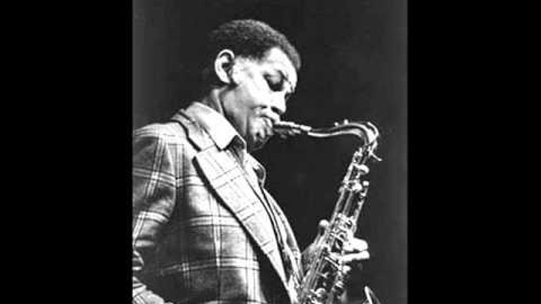 Dexter Gordon - 'Round Midnight (live)