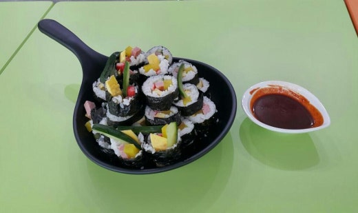쪼맨한맘달 이미지