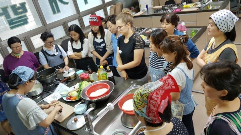 구로에서 진행한 서울시 식생활교육지원사업, ‘다문화 가정과 함께 하는 바른 식생활교육’