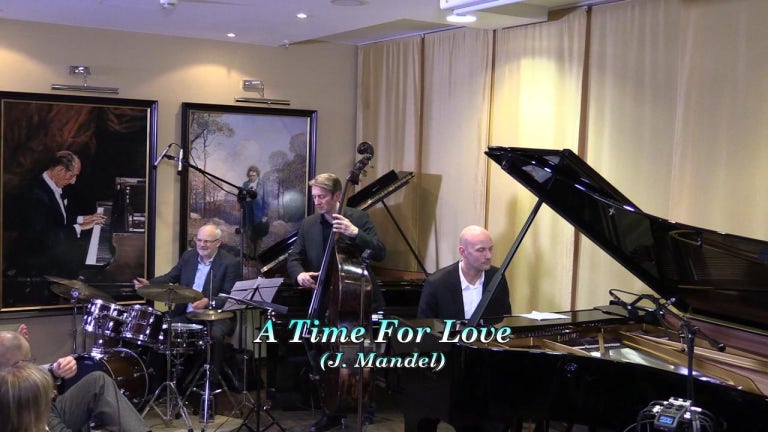 A Time For Love -- Frankfurt Jazz Trio zu Gast bei Steinway & Sons