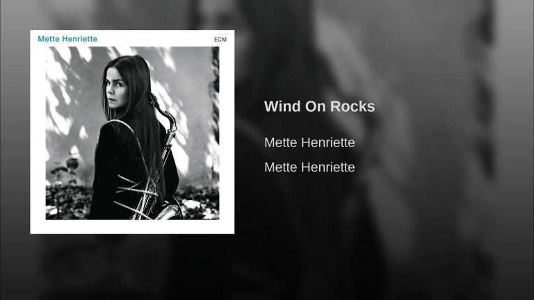Wind on Rocks