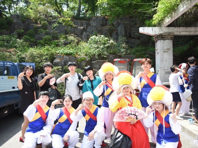 경희대학교 문과대학 풍물굿패 ㄷ.스름 | BAND 경희대학교 문과대학 풍물굿패 ㄷ.스름 | Band