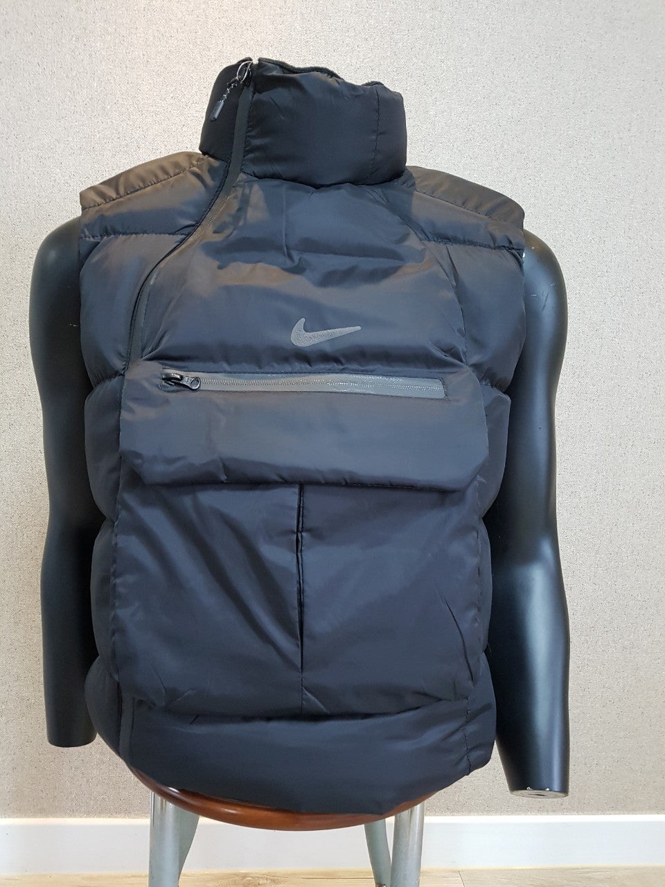 h_jc1Ud018svc79c0pu99m56_oxthmn.jpg?type=e1920_std