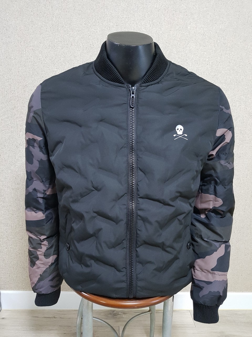 g_351Ud018svcom1nbnxl3ujw_oxthmn.jpg?type=e1920_std