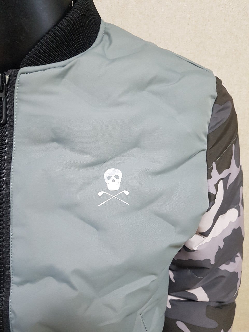 f_j51Ud018svclbvaagv0fc6y_oxthmn.jpg?type=e1920_std