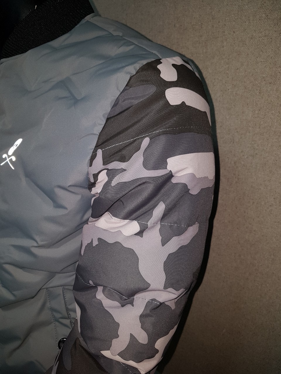 f_h51Ud018svcm50dsvuxr7yo_oxthmn.jpg?type=e1920_std