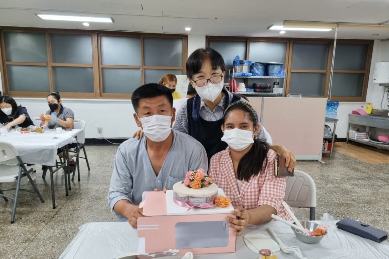 7월16일(금) 캄보디아 자조모임 3회기, 앙금 플라워 떡케이크 만들기