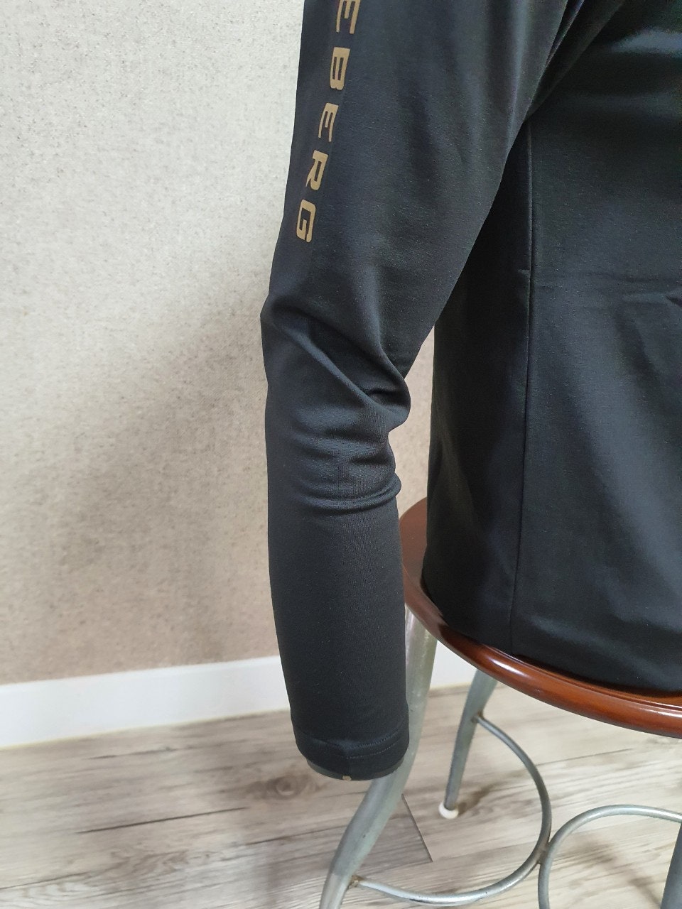 5_hc0Ud018svcf9amper9szam_oxthmn.jpg?type=e1920_std