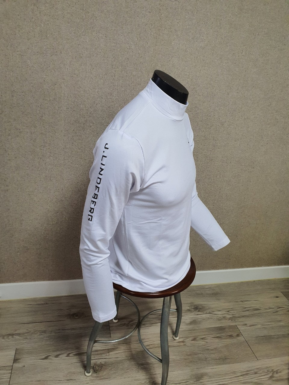 6_ec0Ud018svcanjhfopfjou4_oxthmn.jpg?type=e1920_std