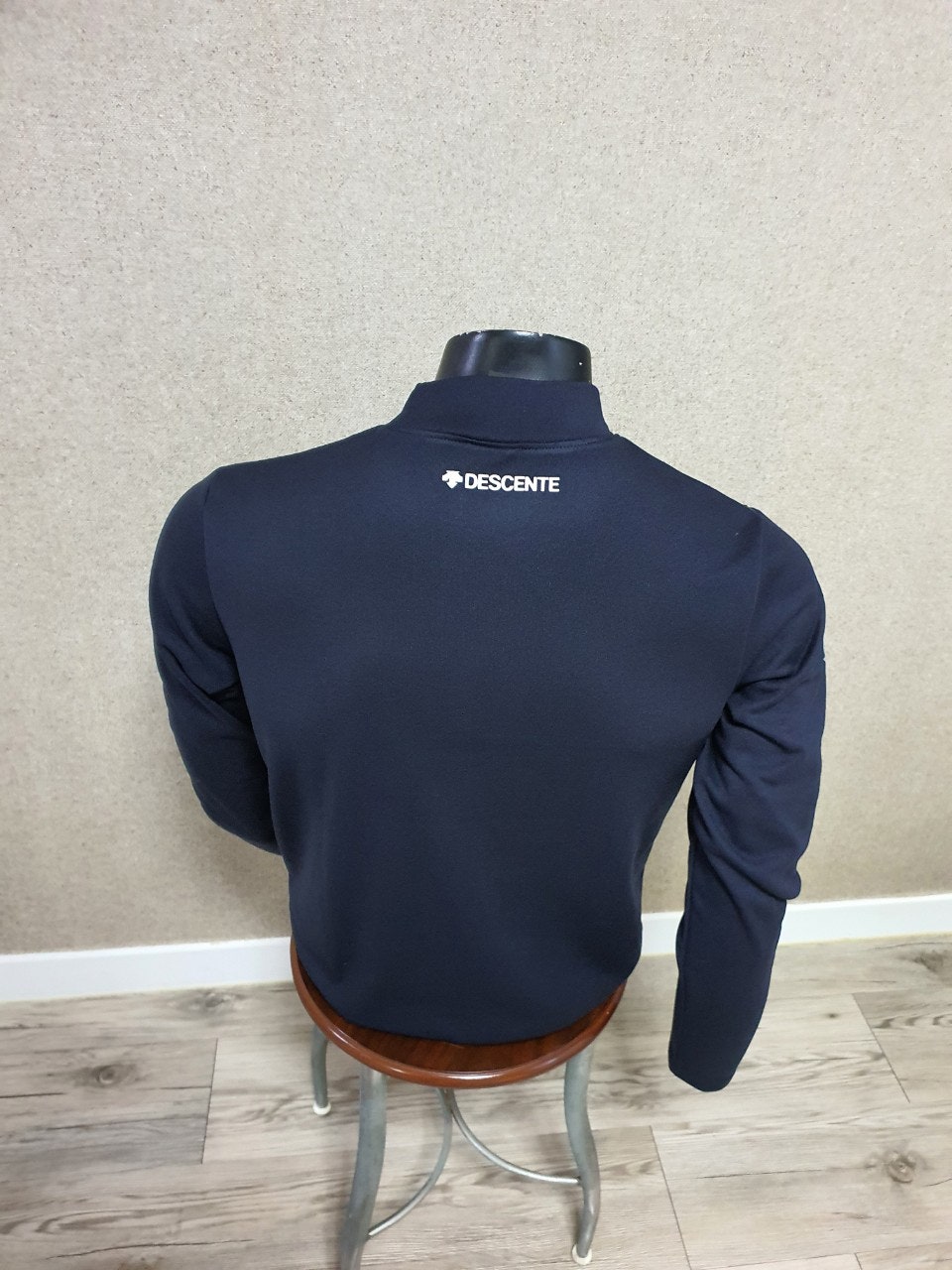 9_17jUd018svcxg8u7yefux0s_oxthmn.jpg?type=e1920_std