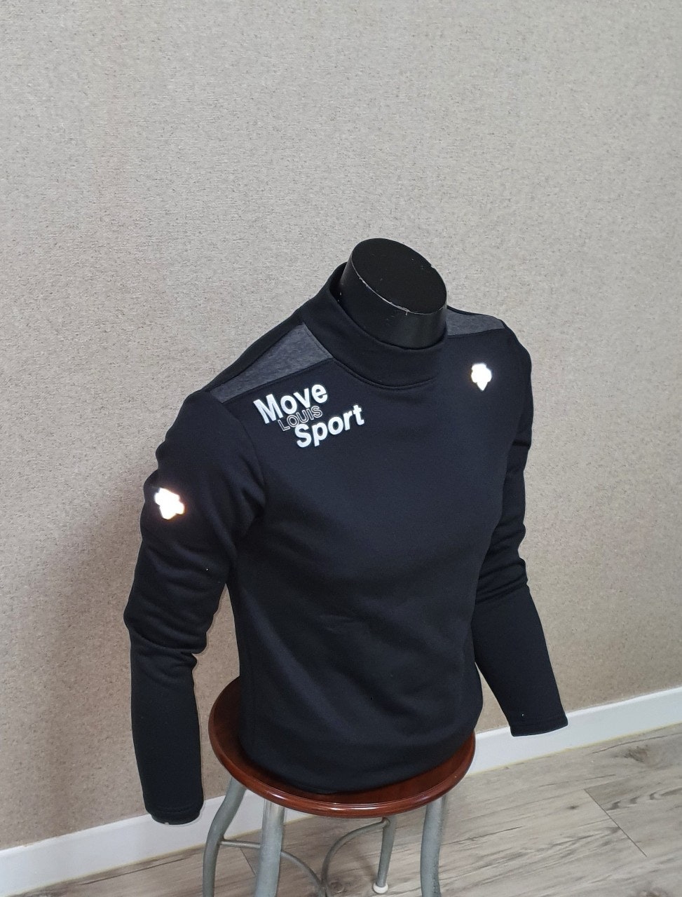 8_f7jUd018svc1u8rxqw4vt3dk_oxthmn.jpg?type=e1920_std