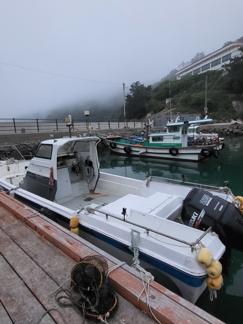 레져선 선외기 판매합니다.