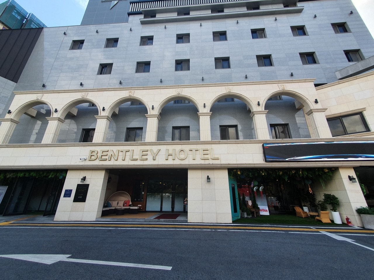 Hotel Image 1