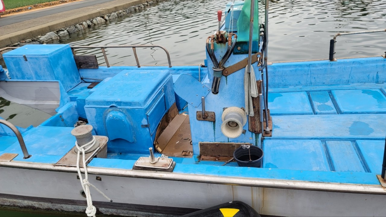 1.89톤 선적증서있는 선체만 판매합니다.(엔진없음)