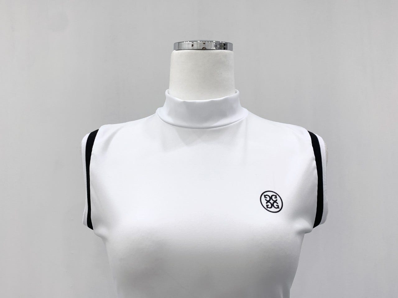 a_7f9Ud018svc2st52e3xse4q_q29t03.jpg?type=e1920_std