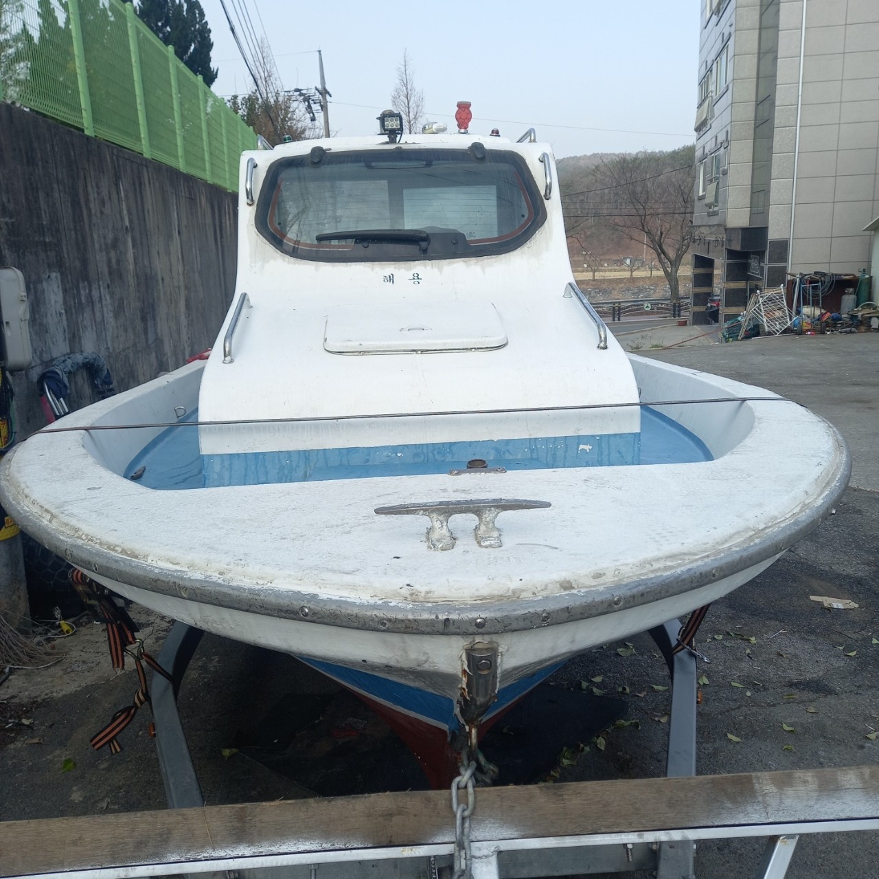 레져선 모터보트 선외기 130마력 판매합니다.