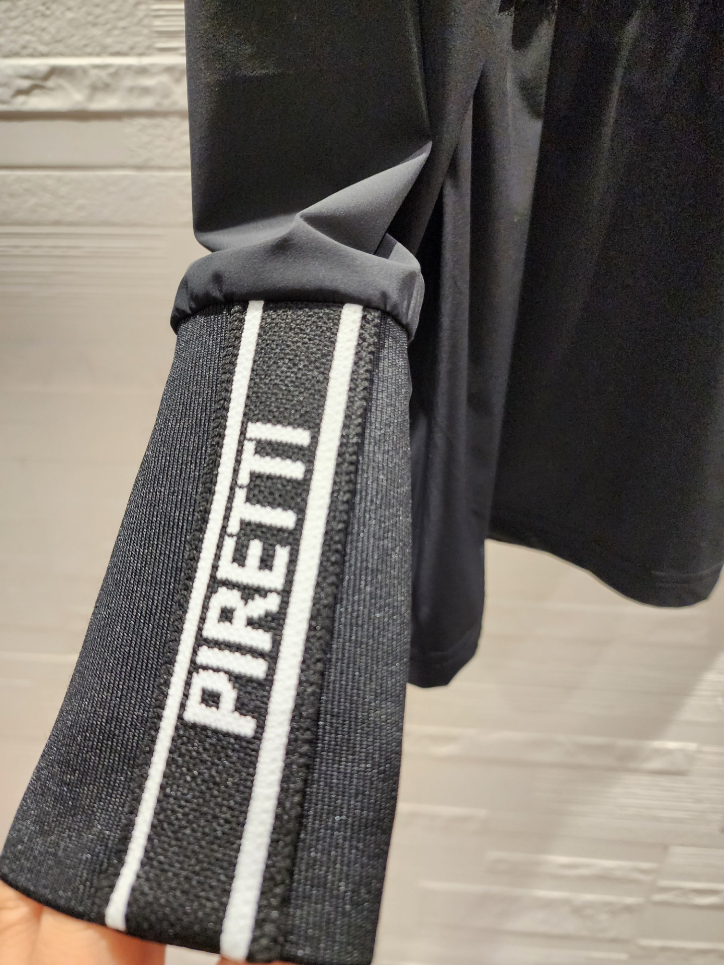 6_e18Ud018svcr65y6f05wikd_3z2y7.jpg?type=e1920_std