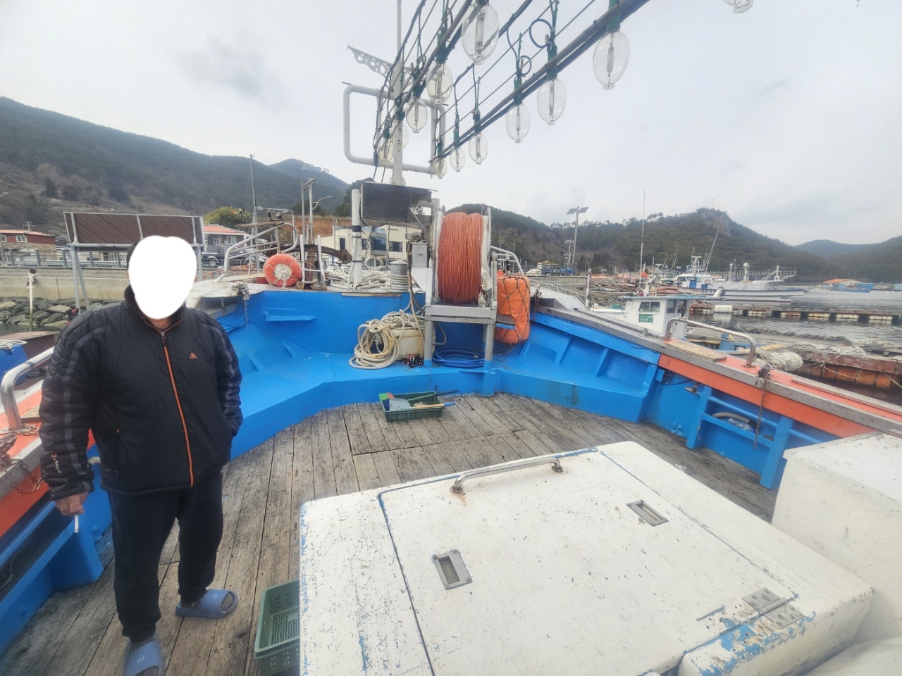 경남 9.77톤 연안복합허가 낚시어선 판매합니다.