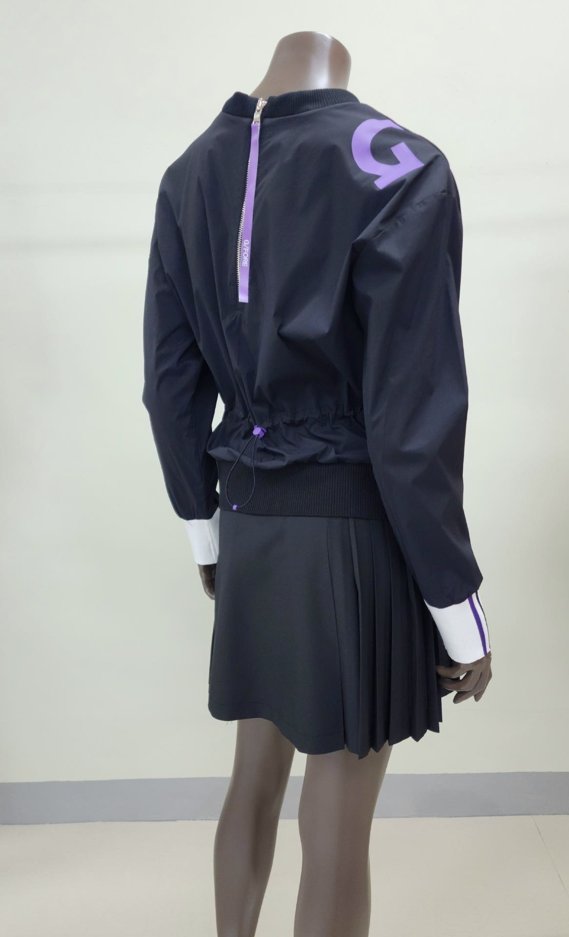 0_d98Ud018svc1fnw8mudhduew_3z2y7.jpg?type=e1920_std