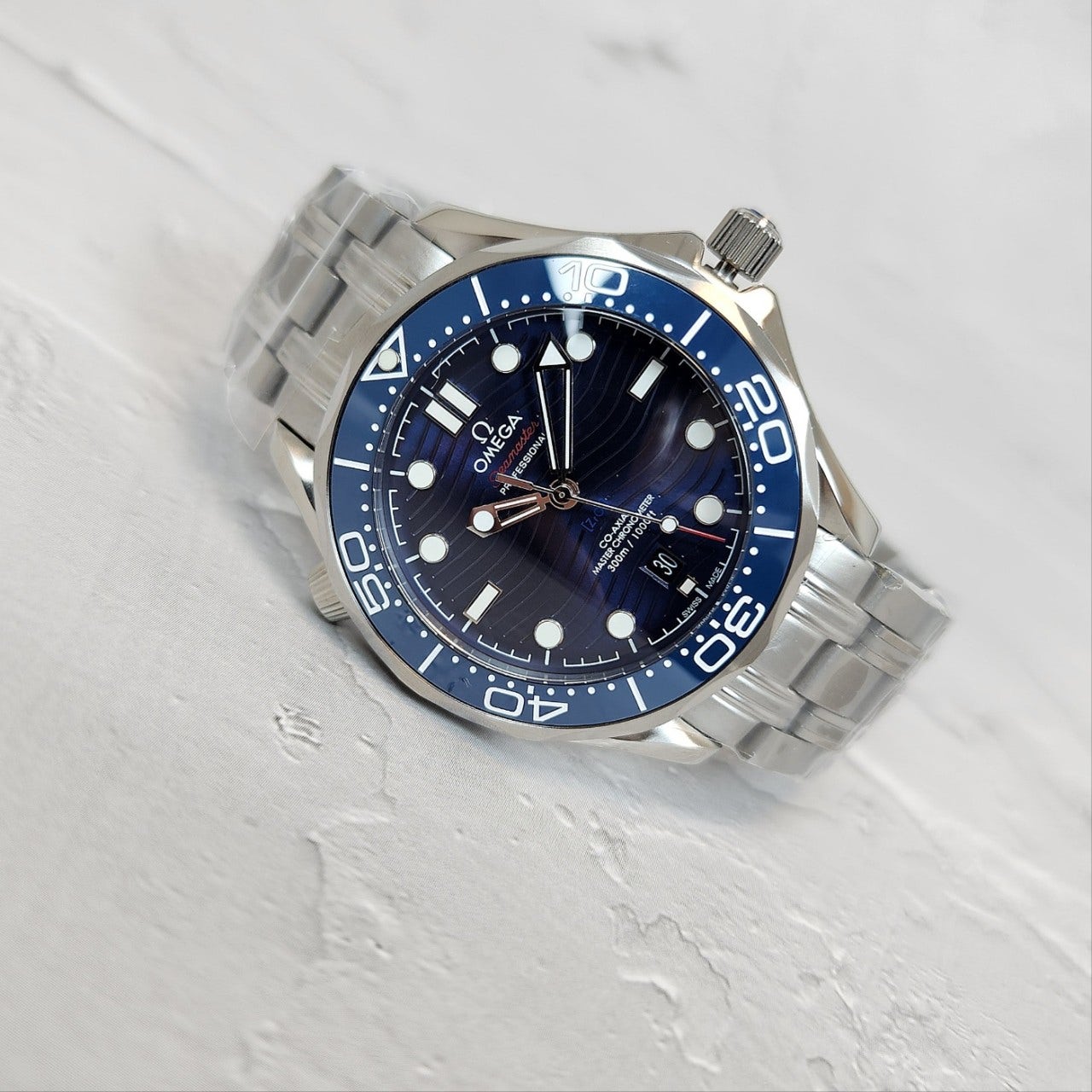 i_206Ud018svchkxx1ohv31nj_2cphtw.jpg