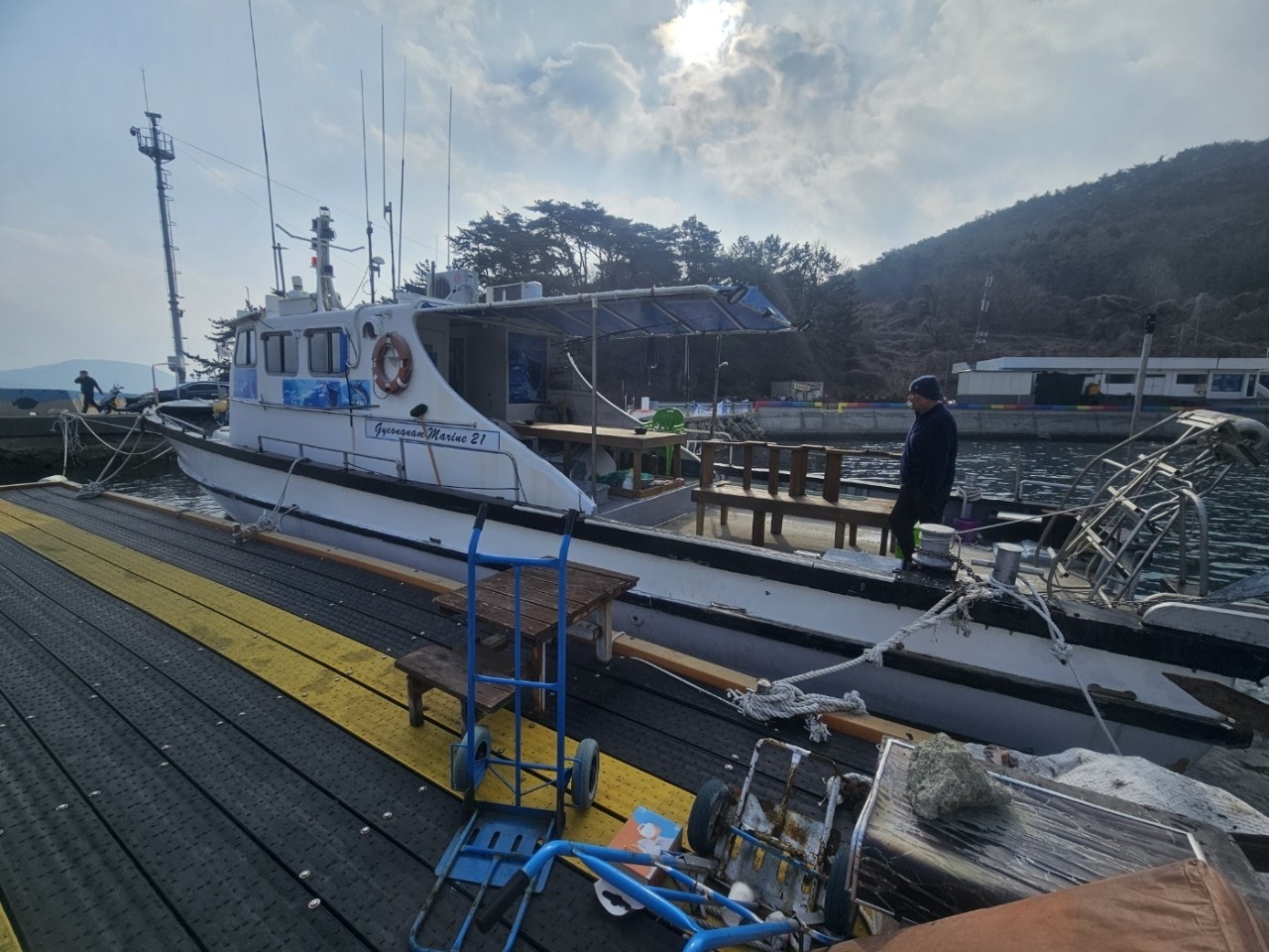 레져선 18톤 판매합니다.
