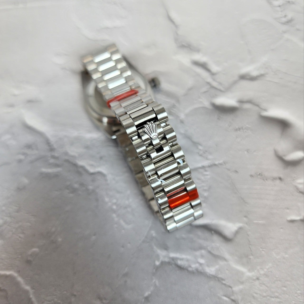 2_0a5Ud018svc10f7mkchaumt3_2cphtw.jpg