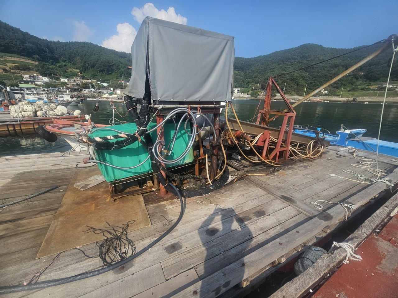 굴채취기.작업장.뗏목 3개 일괄 판매합니다.