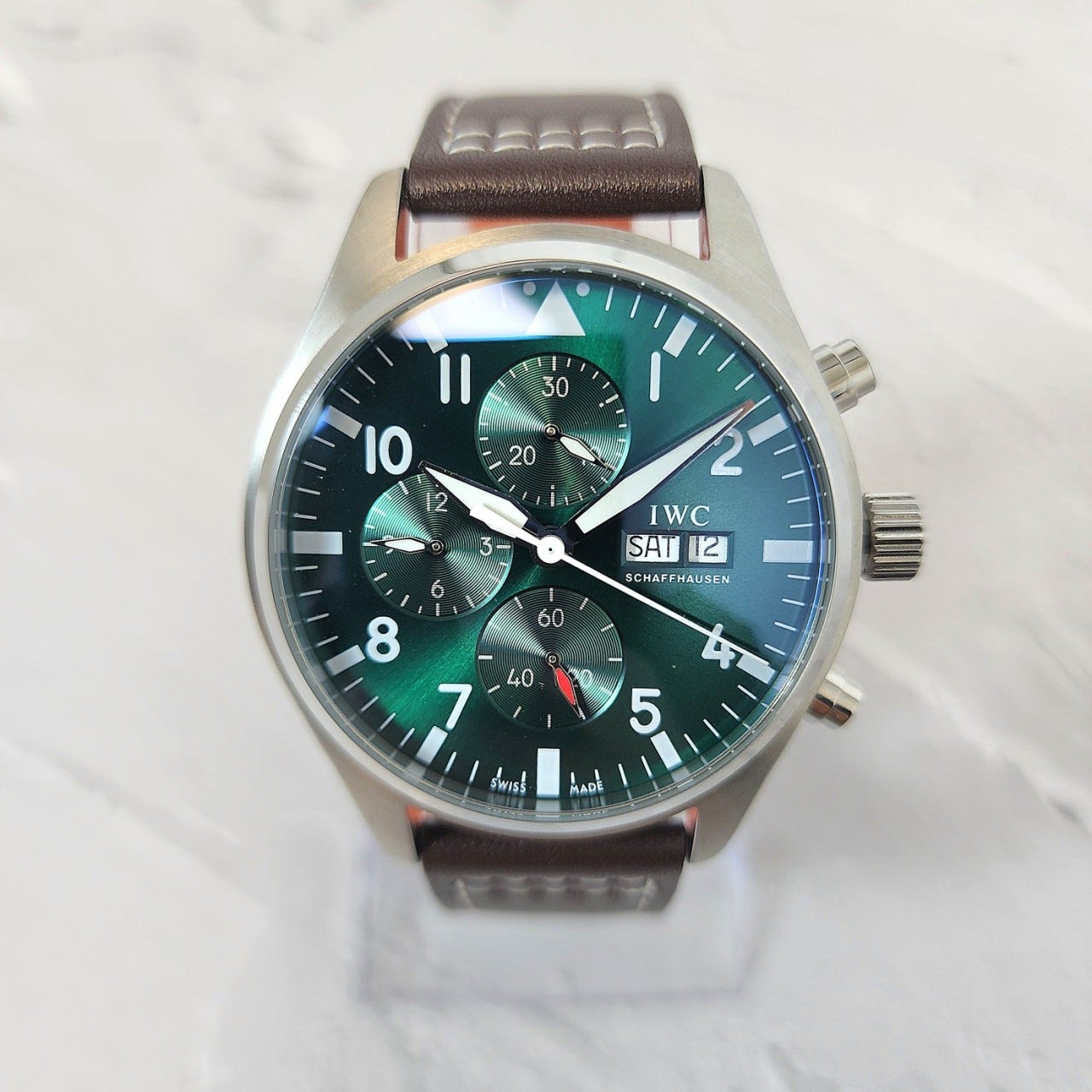 j_878Ud018svc31l06rx9oxkf_2cphtw.jpg