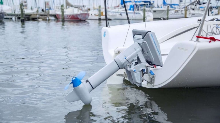 6 HP Outboard Motor: Your Best Quiet, Powerful & Affordable Option