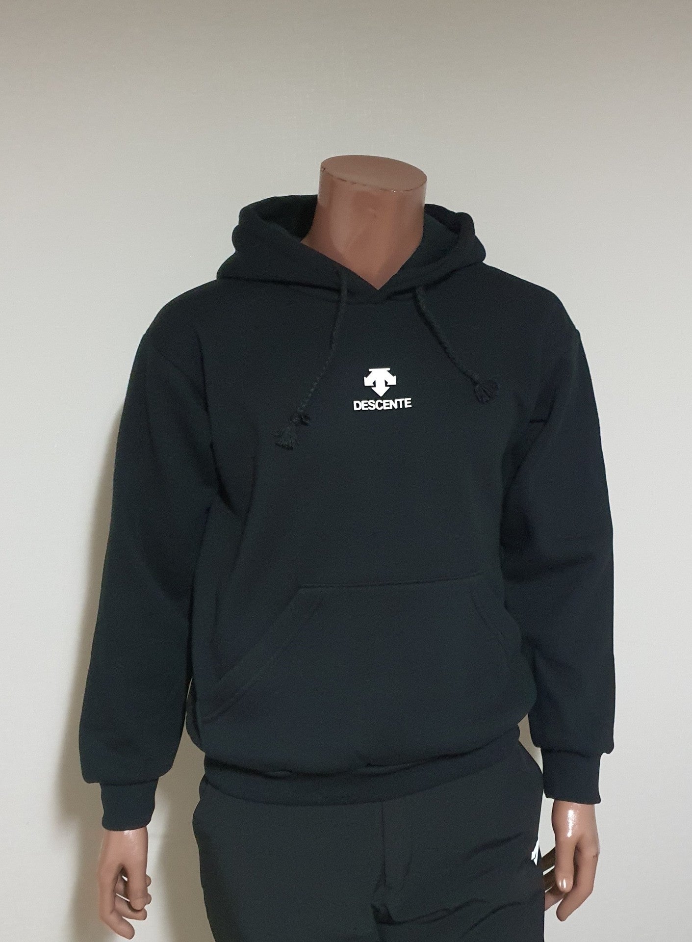 f_g5fUd018svc1h0dmgrdzkz8_oxthmn.jpg?type=e1920_std