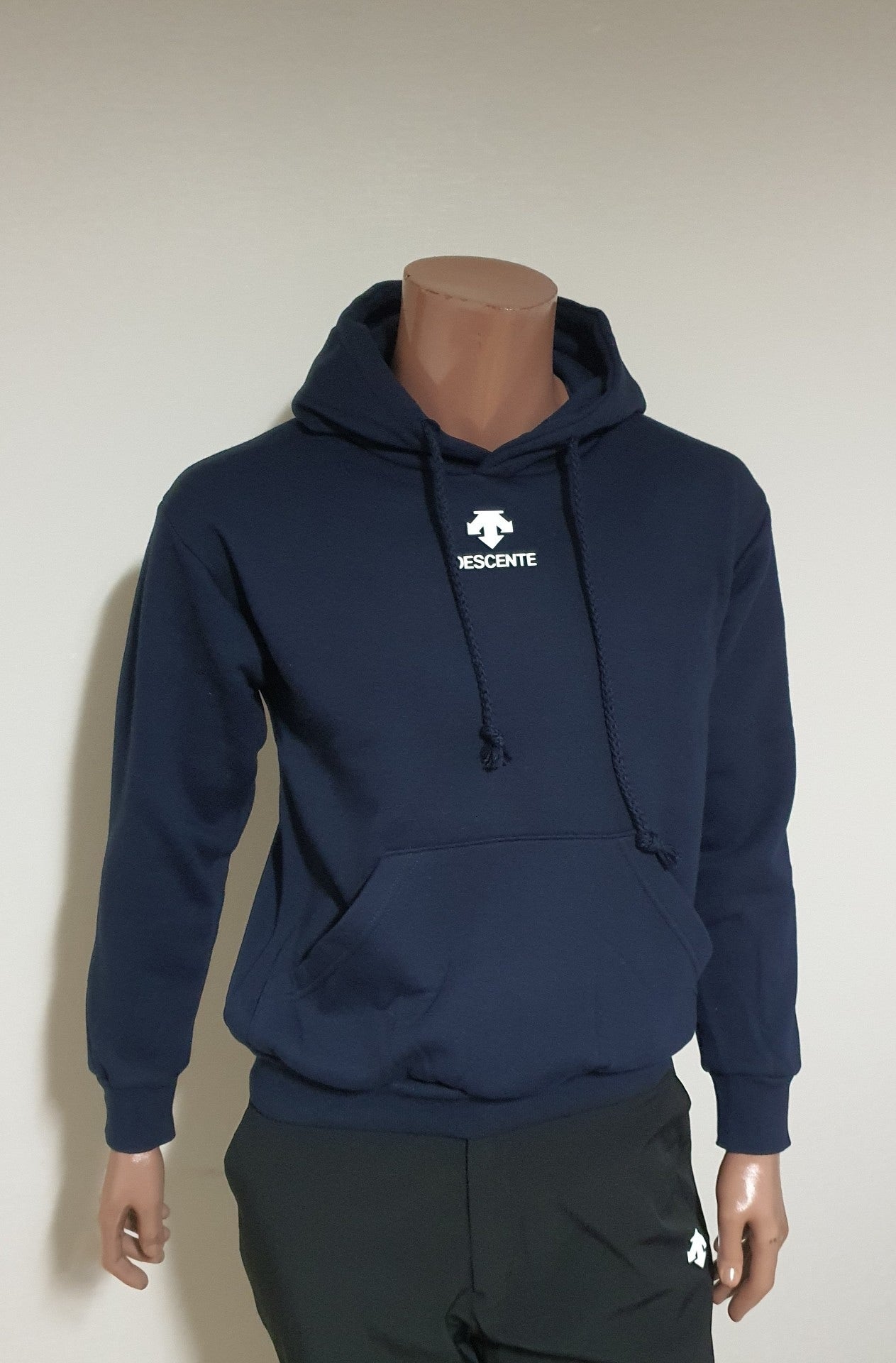 e_c5fUd018svc1mh2w259b35f7_oxthmn.jpg?type=e1920_std