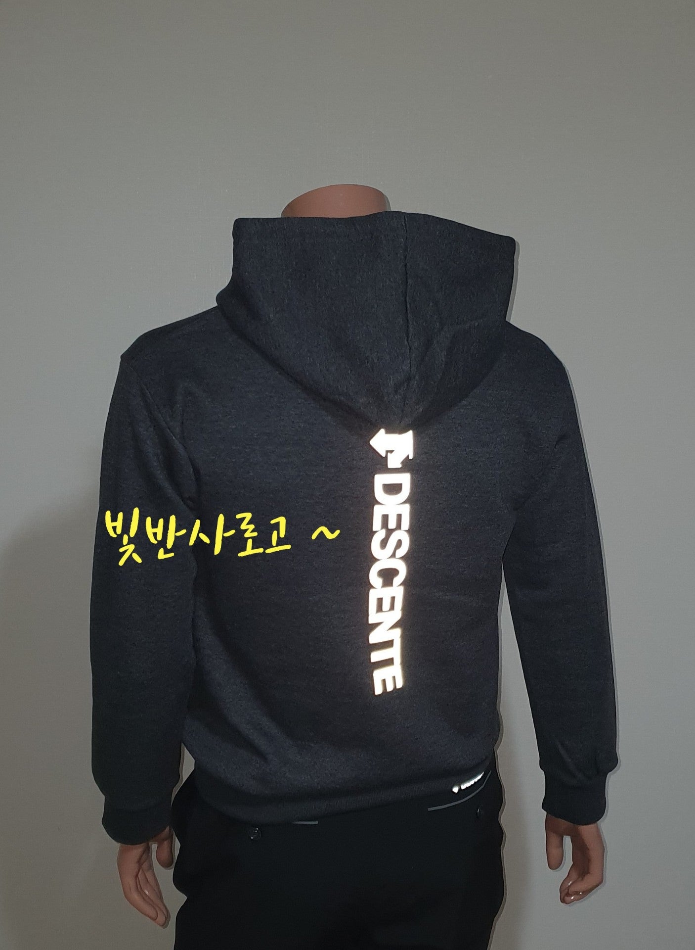 d_h5fUd018svceufhdl3fjf8x_oxthmn.jpg?type=e1920_std