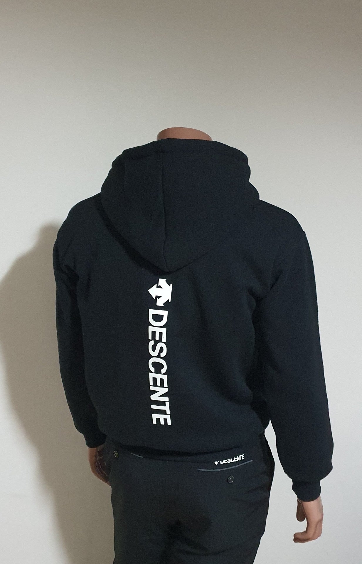 g_95fUd018svc2cj6gn15db3o_oxthmn.jpg?type=e1920_std