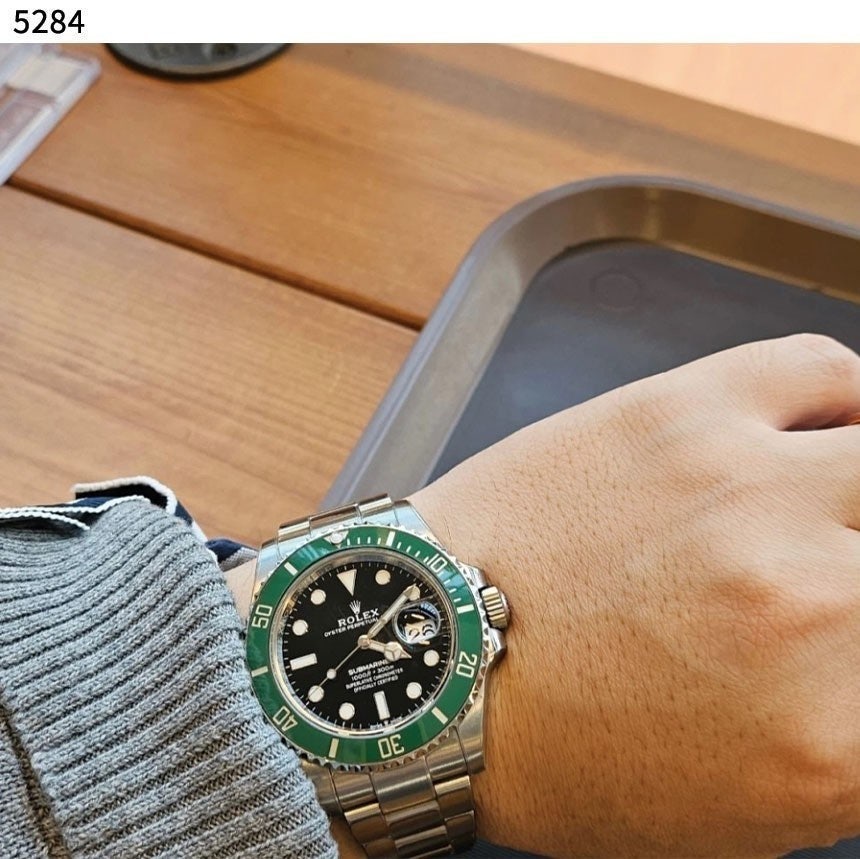 4_80dUd018svct6v4hcvz17zt_bwh9si.jpg