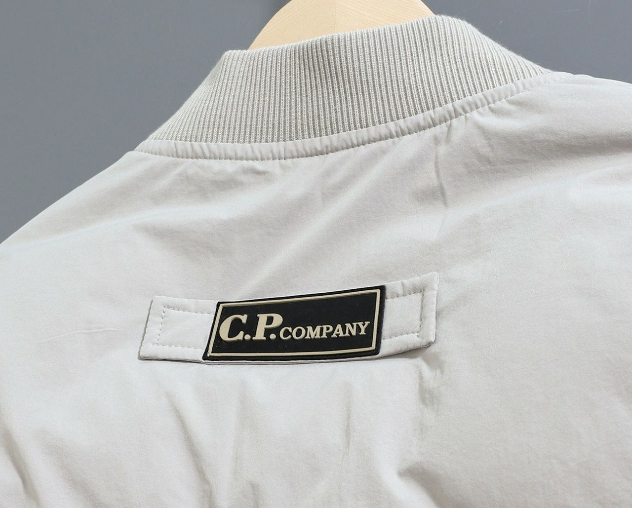 6_397Ud018svc9in37agea8ej_2vnt6j.jpg?type=e1920_std