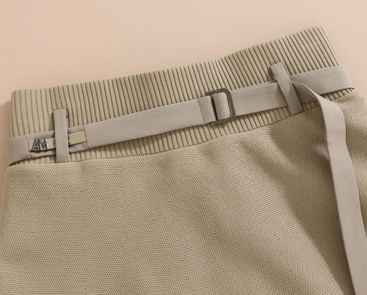 d_5i4Ud018svc15j2p5xx0615l_hoq52o.jpg?type=e1920_std