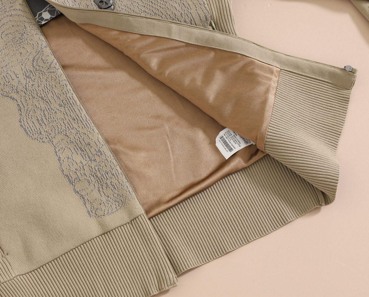 d_di4Ud018svcs2vko4zwhixz_hoq52o.jpg?type=e1920_std