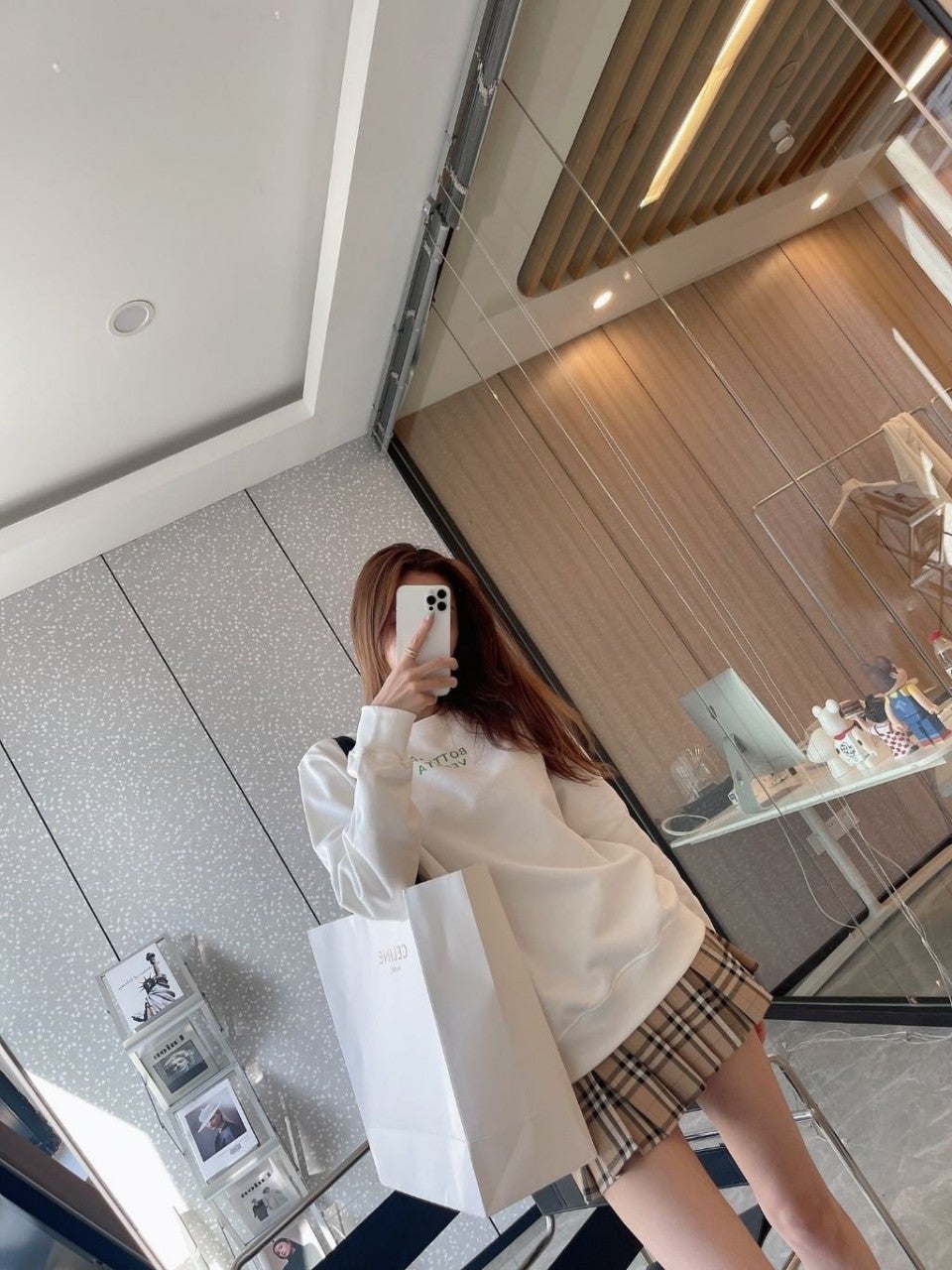a_6i2Ud018svc2lqze6zu06z5_qfkrp9.jpg?type=e1920_std