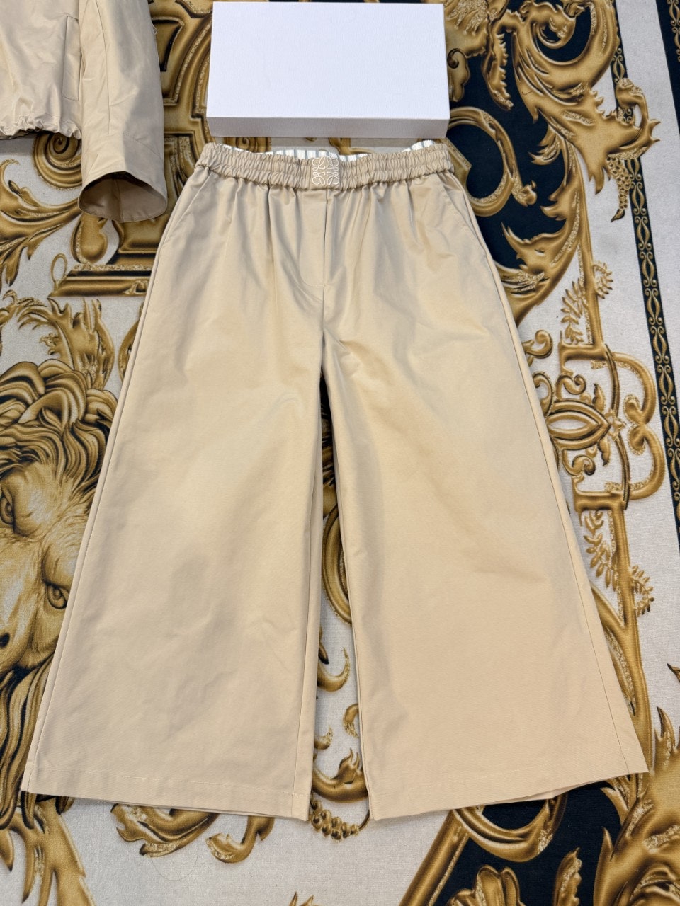 d_4ebUd018svc1vmk20e0iyhc7_2vnt6j.jpg?type=e1920_std