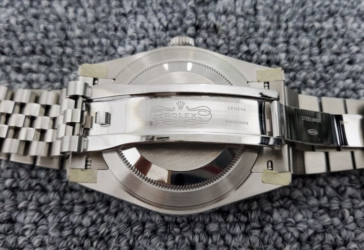 4_g71Ud018svc5rspa1zy39ni_d3un28.jpg