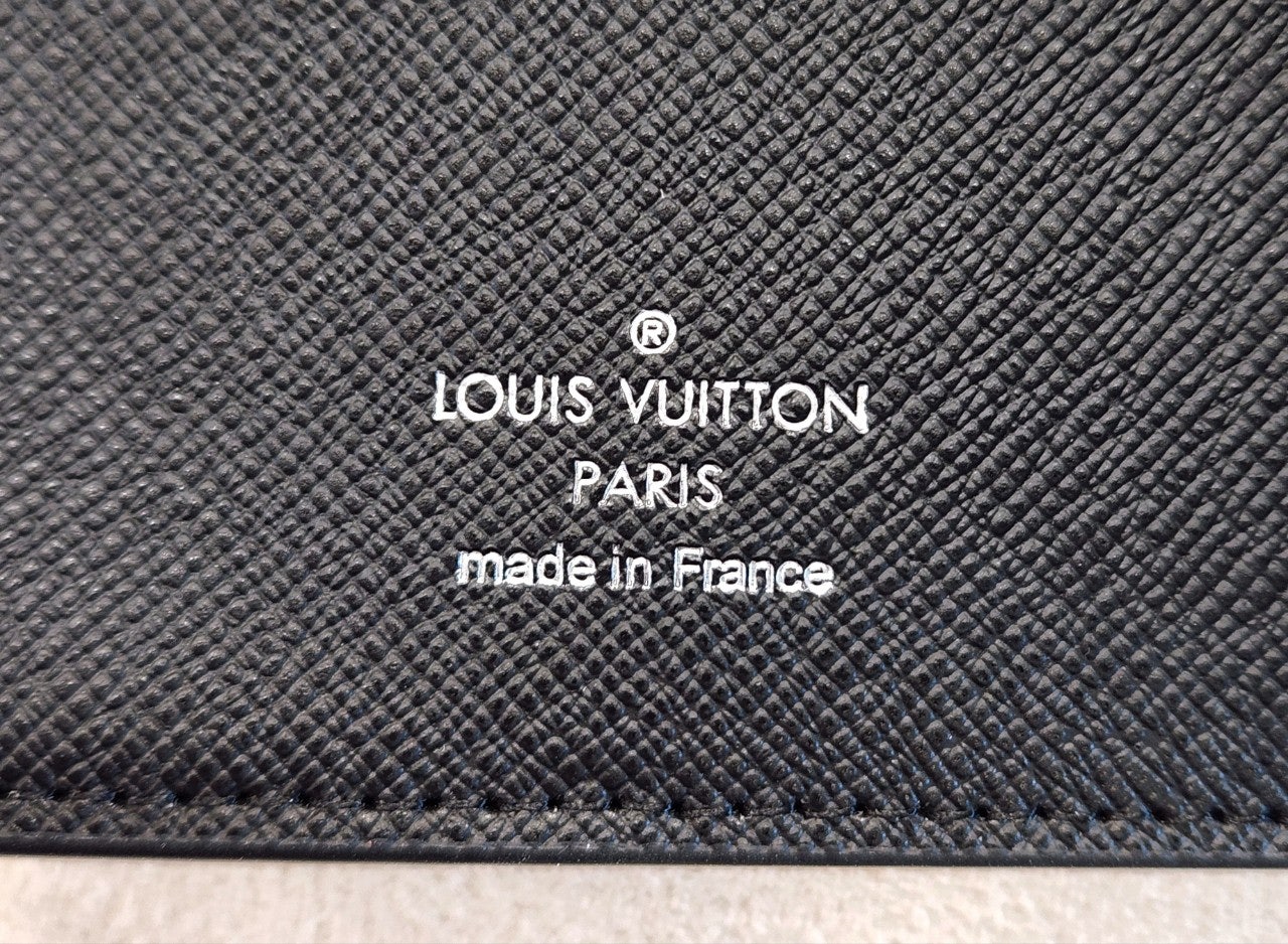 3_3ghUd018svc9woezkadigze_144qb6.jpg 3_3ghUd018svc9woezkadigze_144qb6.jpg