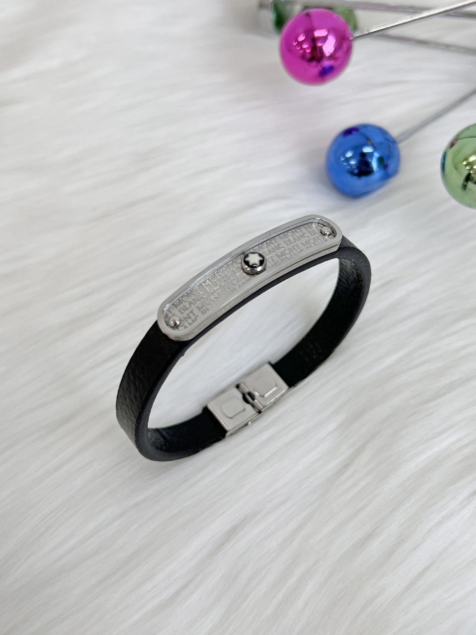 b_014Ud018svc1fu2v2ow0xf8c_tkb5h3.jpg?type=e1920_std
