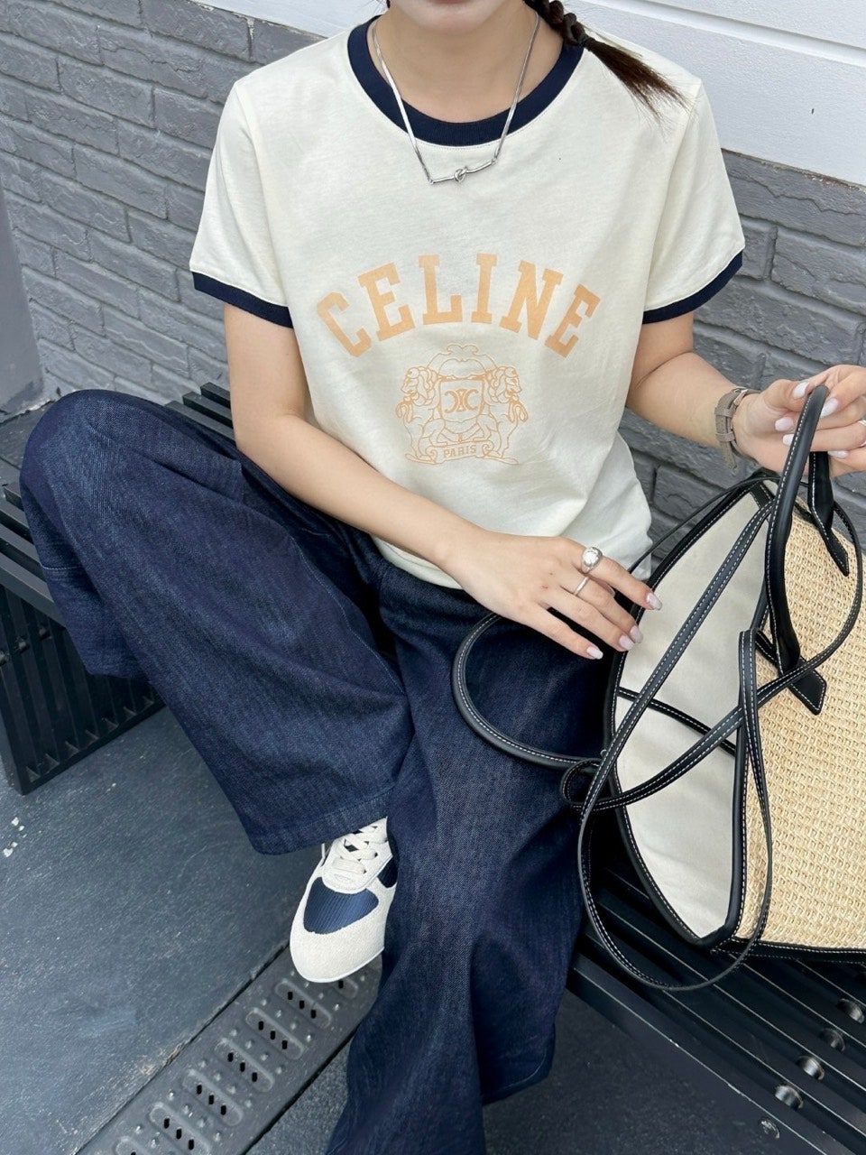 g_e08Ud018svcdy5qs8fdaemo_es7bce.jpg?type=e1920_std