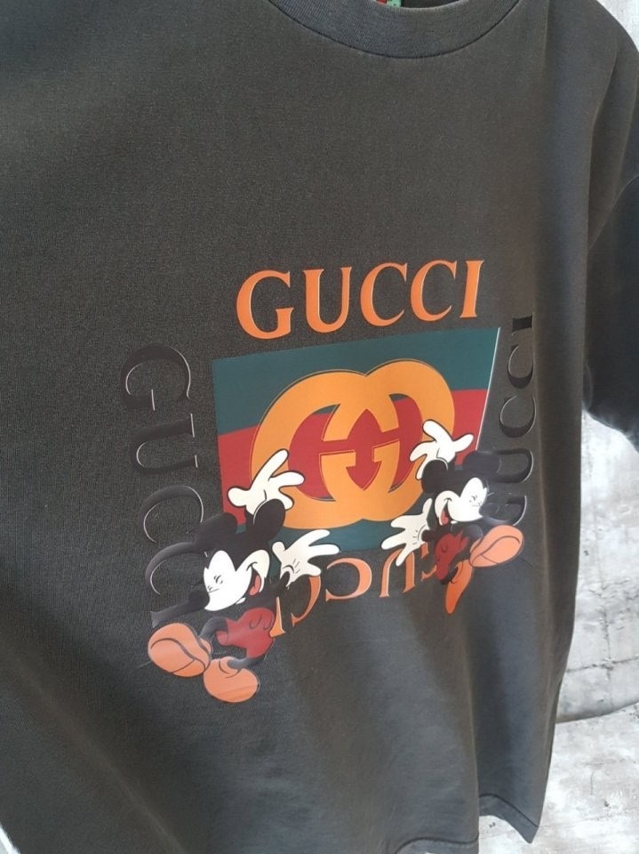 3_68aUd018svc1vz3mfezooqg0_fciblk.jpg?type=e1920_std