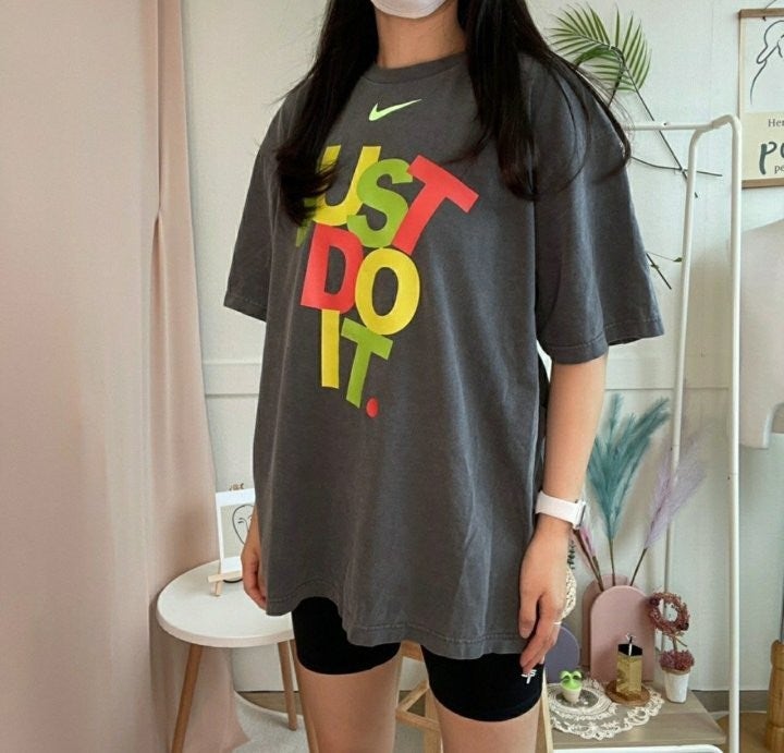 8_58aUd018svc1497g65sjpc5r_fciblk.jpg?type=e1920_std