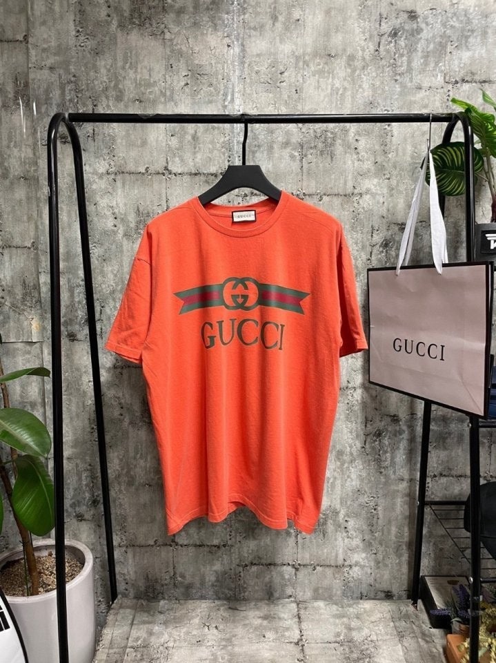 0_b8aUd018svc8siak970t16n_fciblk.jpg?type=e1920_std