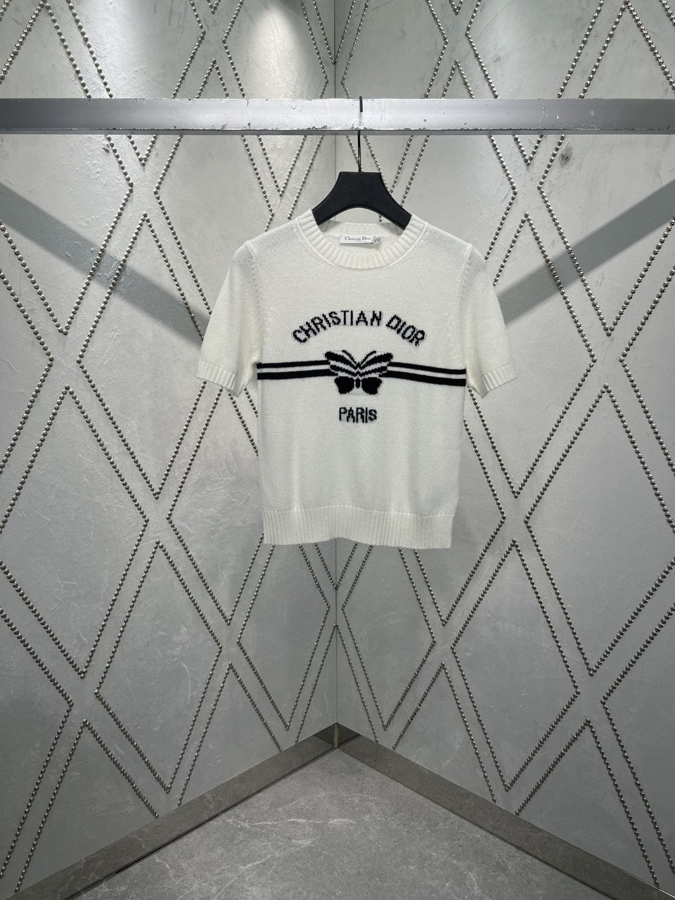 2_e1jUd018svc1niywniq2l077_144qb6.jpg 2_e1jUd018svc1niywniq2l077_144qb6.jpg