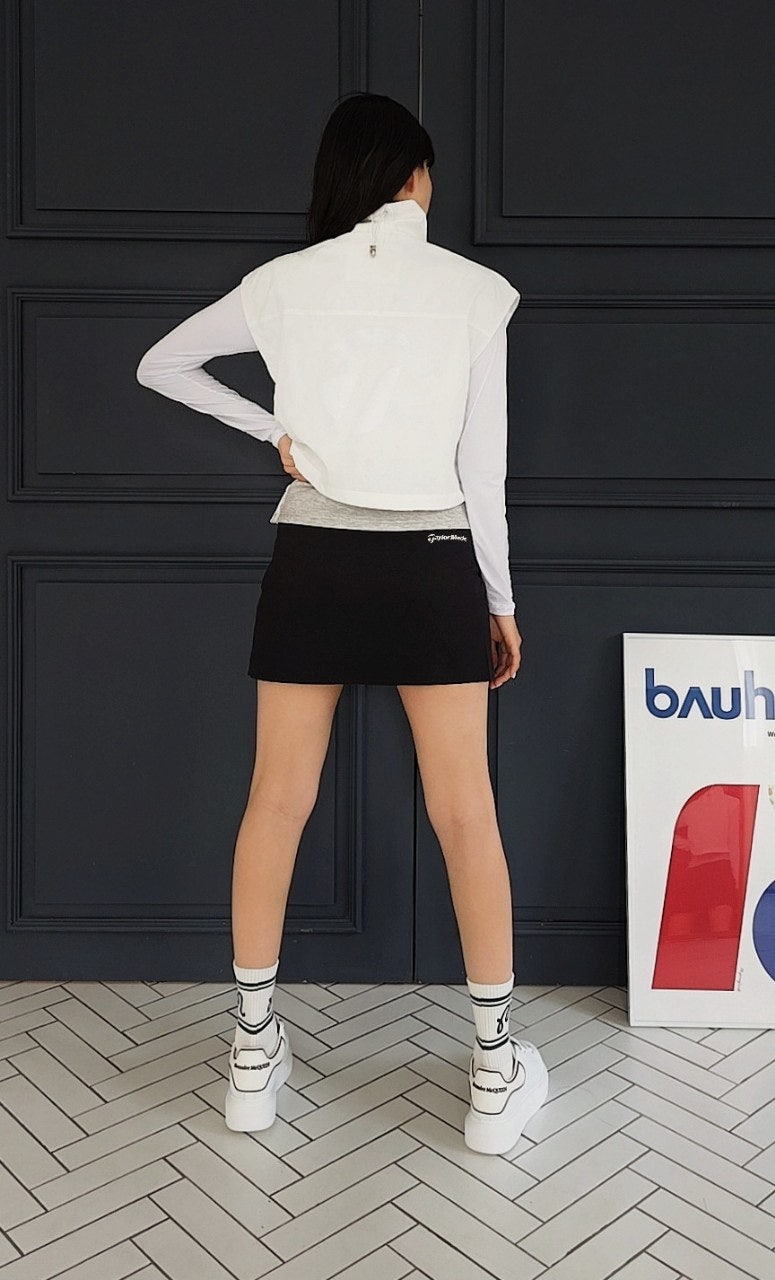 f_909Ud018svcoz29fq2q60d9_1m79g1.jpg?type=e1920_std