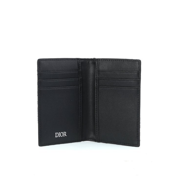 0_7b7Ud018svcl8dvt3dcxoij_fciblk.jpg?type=e1920_std
