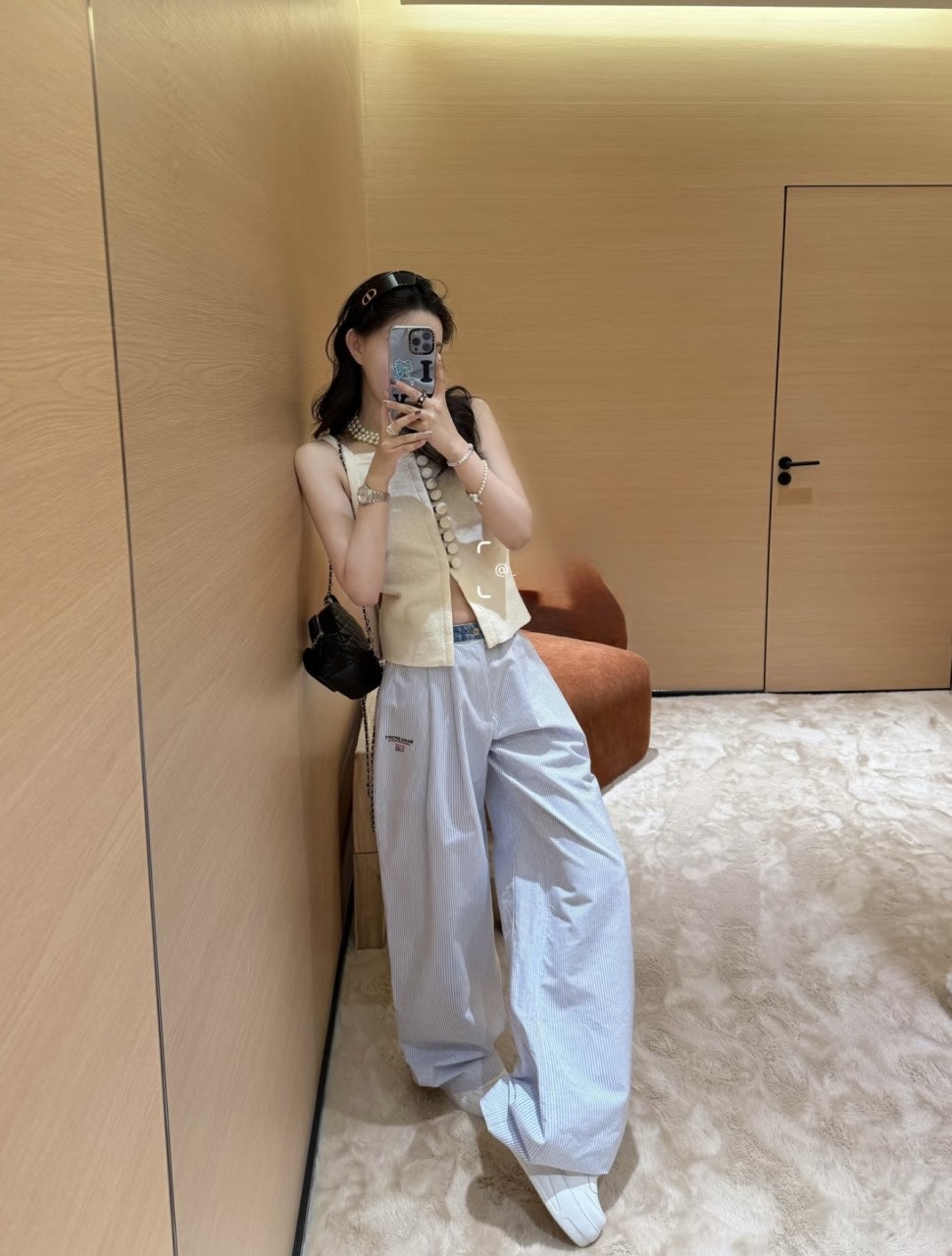 i_h7iUd018svcb6xf6hjd3d9z_nmkvd6.jpg?type=e1920_std